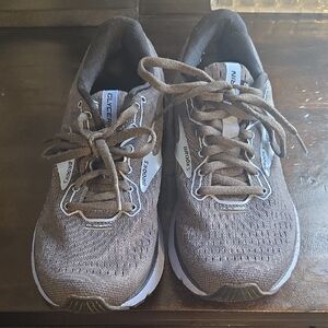 Brooks Charcoal Athletic Sneakers